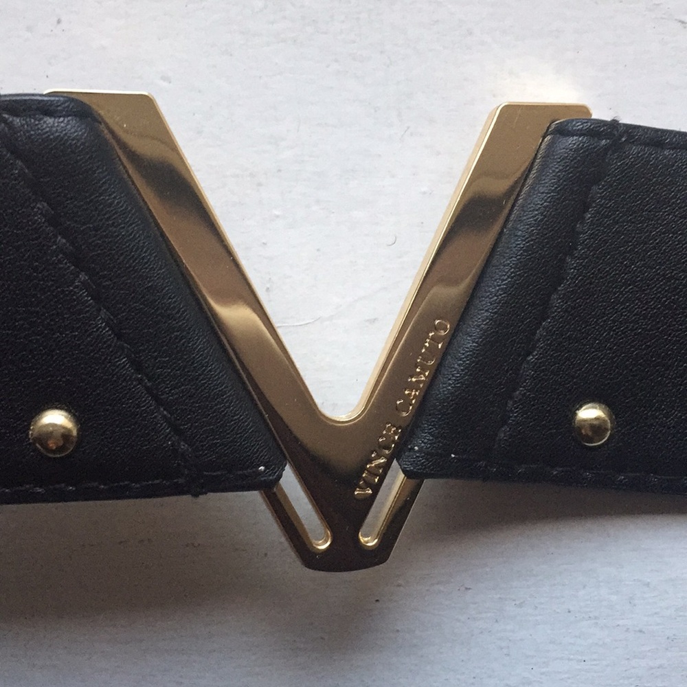 Vince Camuto black leather belt